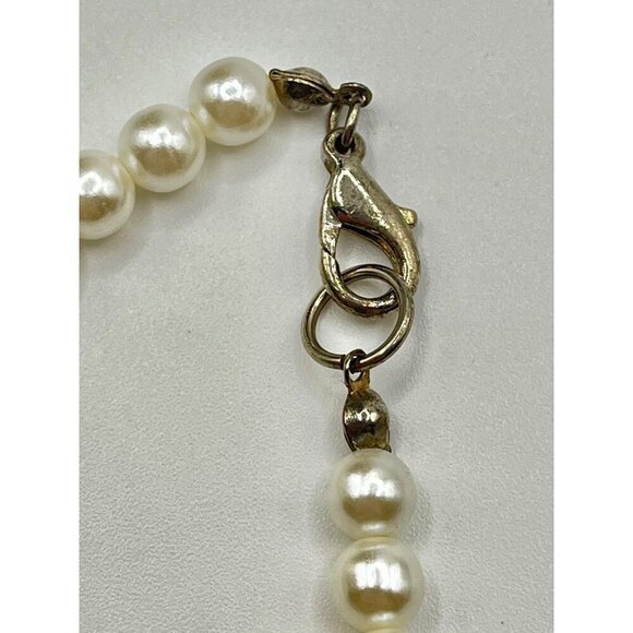 Simple Faux Pearl Bead Bracelet Classic Ivory‎ Cream Feminine Coquette Stackable - Picture 2 of 4